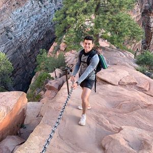 Meet your Posher, Philip